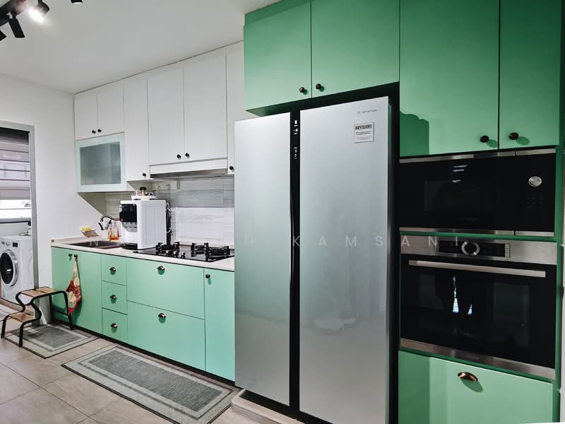 876A Tampines Avenue 8, 876A Tampines Avenue 8, 3 Bedrooms, 1,216 sqft, HDB Flat For Sale, by Nadiyah Kamsani, 500123136 - Kitchen - PropertyGuru.com.sg