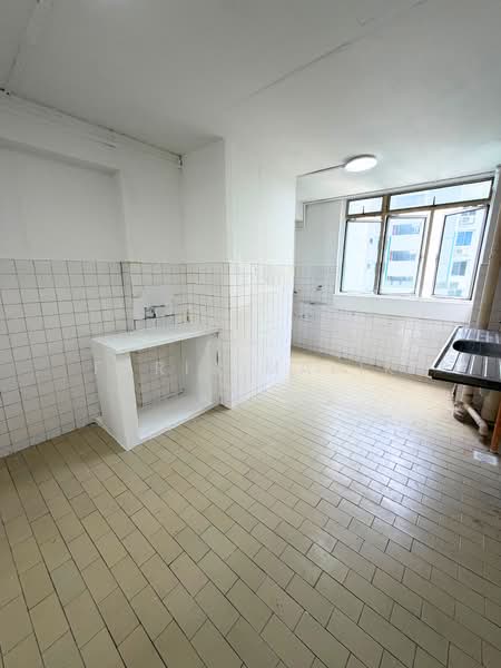 131 Marsiling Rise, 131 Marsiling Rise, 2 Bedrooms, 645 sqft, HDB Flat For Sale, by Faris Malik, 500123139 - Kitchen - PropertyGuru.com.sg