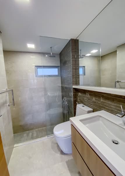 Woodhaven, 77 Woodgrove Avenue, 3 Bedrooms, 1,119 sqft, Condominium For Sale, by Seah Wan Peng (Gilda), 500123146 - Bathroom - PropertyGuru.com.sg