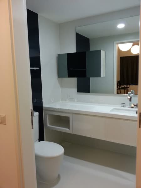 The Interlace, 180 Depot Road, 2 Bedrooms, 1,044 sqft, Condominium For Rent, by Javier Ng 黄允健, 500123150 - Bathroom - PropertyGuru.com.sg