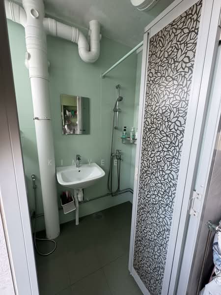 9 Toh Yi Drive, 9 Toh Yi Drive, Room Rental, 120 sqft, HDB Flat For Rent, by Kimyee Lim, 500123160 - Bathroom - PropertyGuru.com.sg