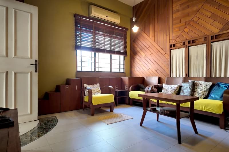 Ebony Mansions, 30 Lorong M Telok Kurau, 1 Bedroom, 753 sqft, Apartment For Sale, by Ping Ee Lu, 500123175 - Living Room - PropertyGuru.com.sg