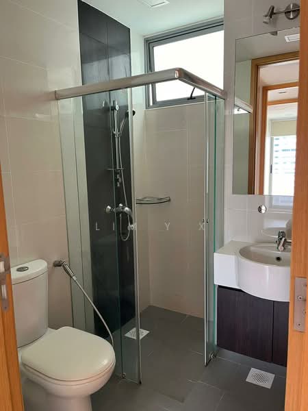 Beacon Heights, 8 Mar Thoma Road, 3 Bedrooms, 1,109 sqft, Condominium For Rent, by Lim Y X, 500123196 - Bathroom - PropertyGuru.com.sg