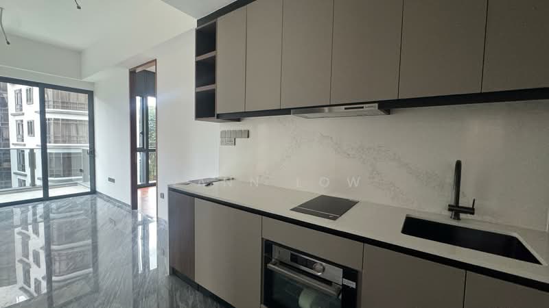 Grange 1866, 74 Grange Rd, 2 Bedrooms, 710 sqft, Condominium For Sale, by Zann Low, 500123199 - Kitchen - PropertyGuru.com.sg