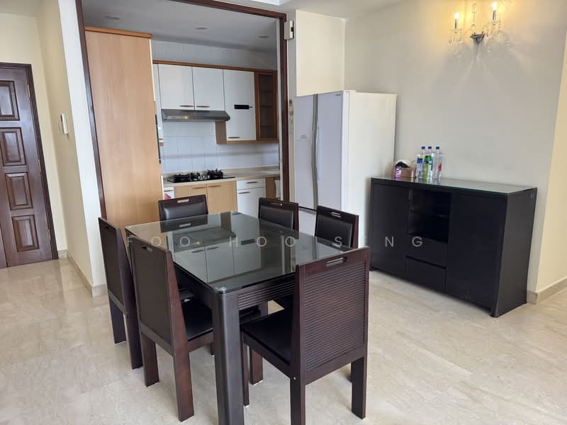 Richmond Park, 3 Bideford Road, 2 Bedrooms, 1,012 sqft, Condominium For Rent, by Foo Hoo Seng, 500123202 - Dining Room - PropertyGuru.com.sg