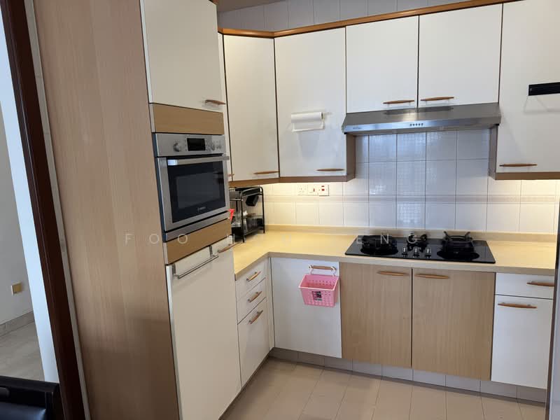 Richmond Park, 3 Bideford Road, 2 Bedrooms, 1,012 sqft, Condominium For Rent, by Foo Hoo Seng, 500123202 - Kitchen - PropertyGuru.com.sg