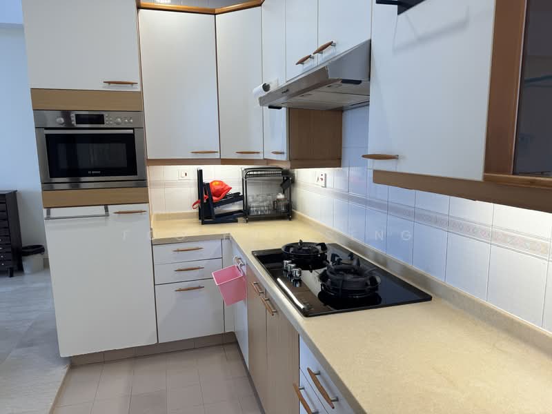 Richmond Park, 3 Bideford Road, 2 Bedrooms, 1,012 sqft, Condominium For Rent, by Foo Hoo Seng, 500123202 - Kitchen - PropertyGuru.com.sg