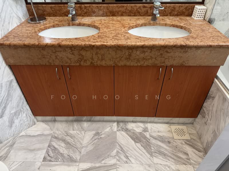 Richmond Park, 3 Bideford Road, 2 Bedrooms, 1,012 sqft, Condominium For Rent, by Foo Hoo Seng, 500123202 - Bathroom - PropertyGuru.com.sg