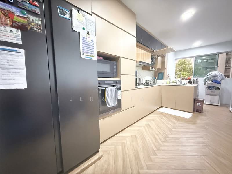 718 Bedok Reservoir Road, 718 Bedok Reservoir Road, 3 Bedrooms, 1,119 sqft, HDB Flat For Sale, by Jerry Tay, 500123204 - Kitchen - PropertyGuru.com.sg