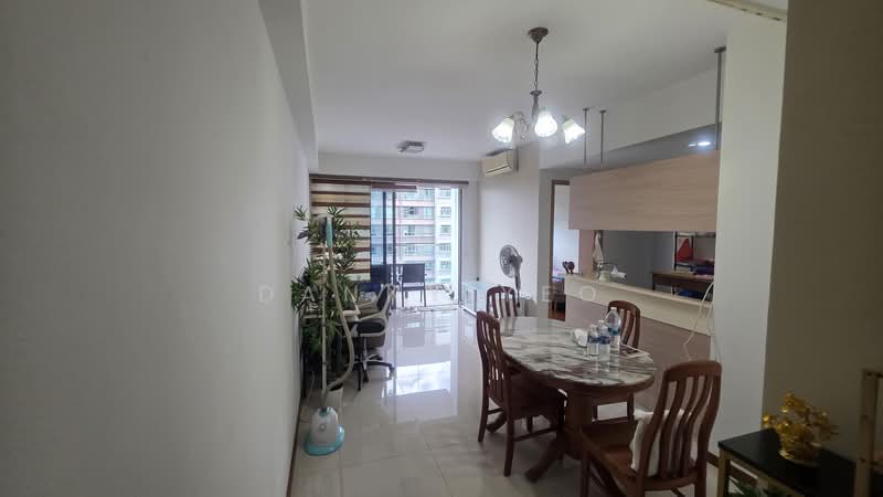 Parc Vera, 6 Hougang Street 32, 2 Bedrooms, 872 sqft, Condominium For Sale, by Danny Yeo, 500123219 - Living Room - PropertyGuru.com.sg