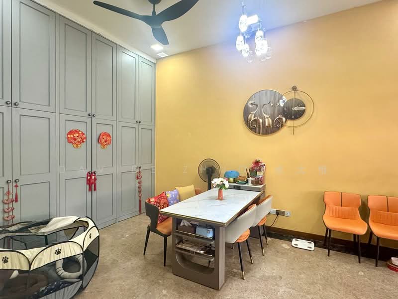 Kismis Place, , 7 Bedrooms, 2,500 sqft, Cluster House For Sale, by Davide Zhuo 卓大惟, 500123225 - Dining Room - PropertyGuru.com.sg