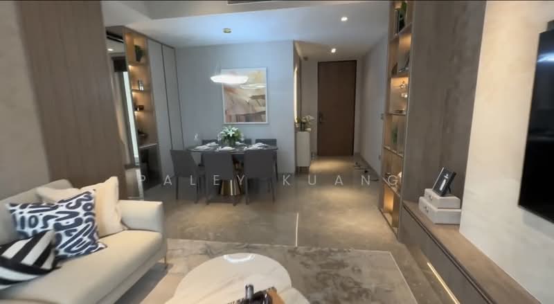 Boulevard 88, 86 Orchard Boulevard, 3 Bedrooms, 1,313 sqft, Condominium For Sale, by Paley Kuang, 500123240 - Living Room - PropertyGuru.com.sg