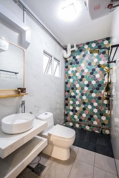 532 Jelapang Road, 532 Jelapang Road, 4 Bedrooms, 1,539 sqft, HDB Flat For Sale, by Sophian Hardie, 500123264 - Bathroom - PropertyGuru.com.sg