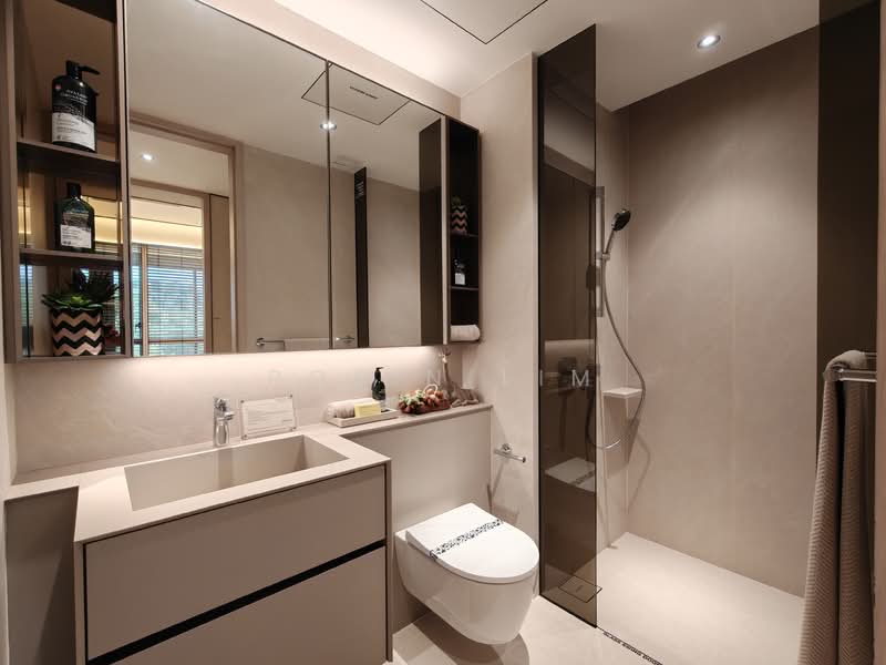 CCR New Mix Development, , 3 Bedrooms, 990 sqft, Condominium For Sale, by Robin Lim, 500123265 - Bathroom - PropertyGuru.com.sg