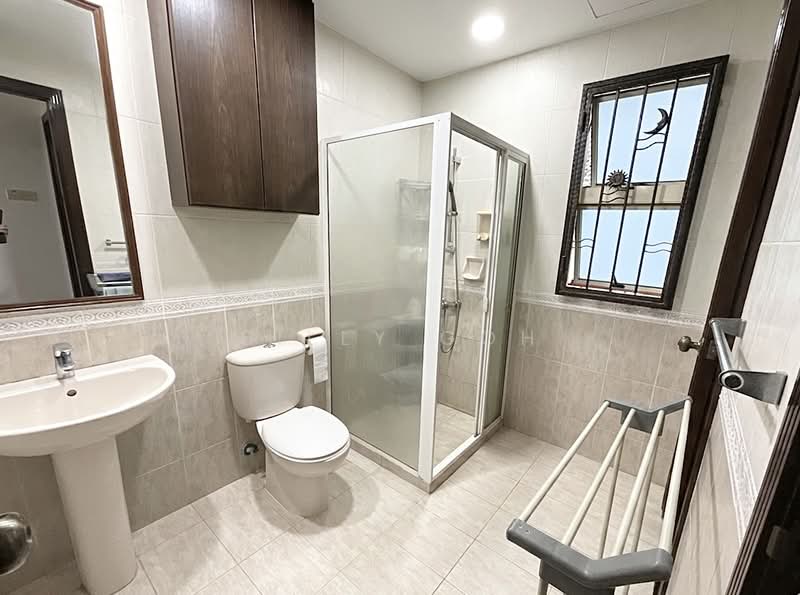 Villa Verde, Verde Crescent, 5 Bedrooms, 3,000 sqft, Terraced House For Sale, by Billy Goh, 500123283 - Bathroom - PropertyGuru.com.sg