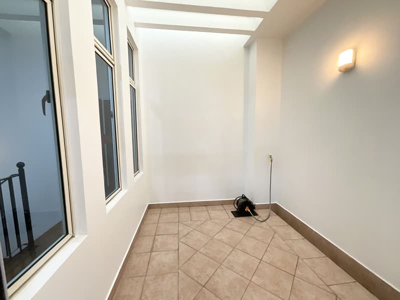 Villa Verde, Verde Crescent, 5 Bedrooms, 3,000 sqft, Terraced House For Sale, by Billy Goh, 500123283 - Balcony - PropertyGuru.com.sg