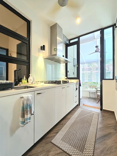 For Rent - Ebony Mansions