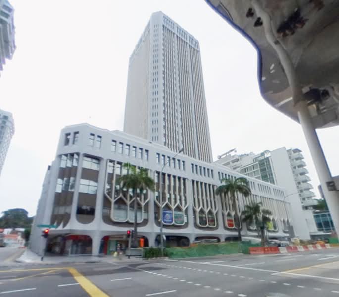 Peninsula Plaza, 111 North Bridge Road, 517 sqft, Office For Rent, by Gina Lim, 500123347 - Exterior - CommercialGuru.com.sg