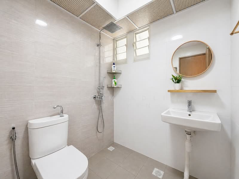 618B Tampines Street 61, 618B Tampines Street 61, 3 Bedrooms, 1,001 sqft, HDB Flat For Sale, by Nizam Adli Saparin, 500123350 - Bathroom - PropertyGuru.com.sg