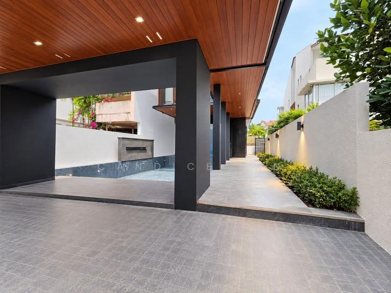 ⭐️EXCLUSIVE LISTING⭐️ Holland/ Jelita Brand new Majestic BUNGALOW with huge pool, Holland Road / Moonbeam/Jelita/ Mount Sinai, Tanglin / Holland / Bukit Timah, 7 Bedrooms, 9,230 sqft, Detached House For Sale, by Candice Tan, 500123353 - Exterior - PropertyGuru.com.sg