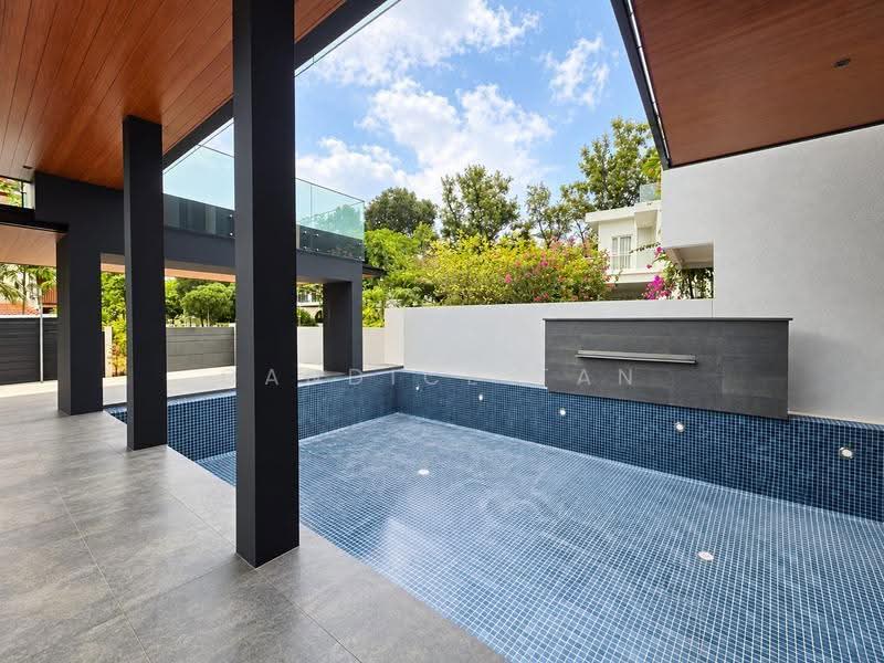 ⭐️EXCLUSIVE LISTING⭐️ Holland/ Jelita Brand new Majestic BUNGALOW with huge pool, Holland Road / Moonbeam/Jelita/ Mount Sinai, Tanglin / Holland / Bukit Timah, 7 Bedrooms, 9,230 sqft, Detached House For Sale, by Candice Tan, 500123353 - Exterior - PropertyGuru.com.sg