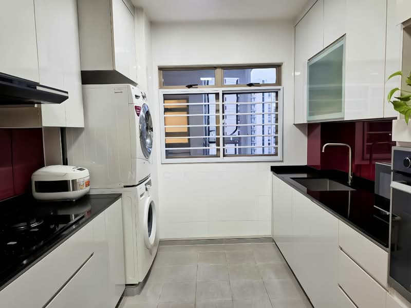 162A Punggol Central, 162A Punggol Central, 3 Bedrooms, 1,227 sqft, HDB Flat For Sale, by Nick R. L, 500123379 - Kitchen - PropertyGuru.com.sg