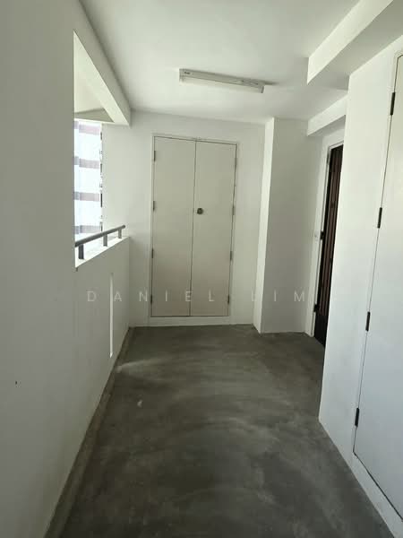 118B Canberra Crescent, 118B Canberra Crescent, 1 Bedroom, 505 sqft, HDB Flat For Rent, by Daniel Lim, 500123383 - Corridor - PropertyGuru.com.sg