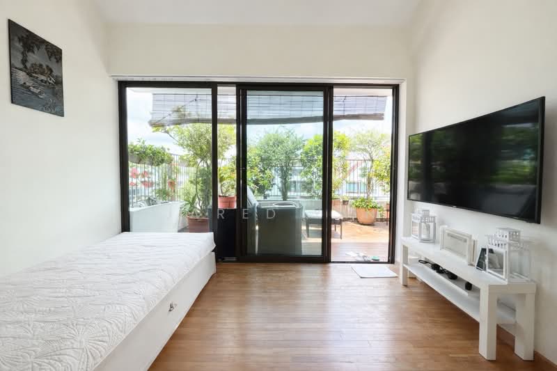 Varsity Park Condominium, 38 West Coast Road, 3 Bedrooms, 2,013 sqft, Condominium For Sale, by Jared Yan, 500123396 - Bedroom - PropertyGuru.com.sg