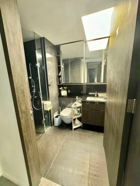 The M, 30 Middle Road, 3 Bedrooms, 764 sqft, Condominium For Rent, by Gelene Ong, 500123398 - Bathroom - PropertyGuru.com.sg