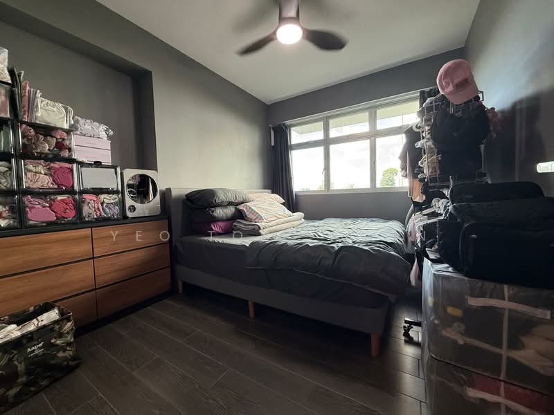 422B Northshore Dr, 422B Northshore Dr, 3 Bedrooms, 1,001 sqft, HDB Flat For Sale, by Yeo Tong Boon, 500123409 - Bedroom - PropertyGuru.com.sg