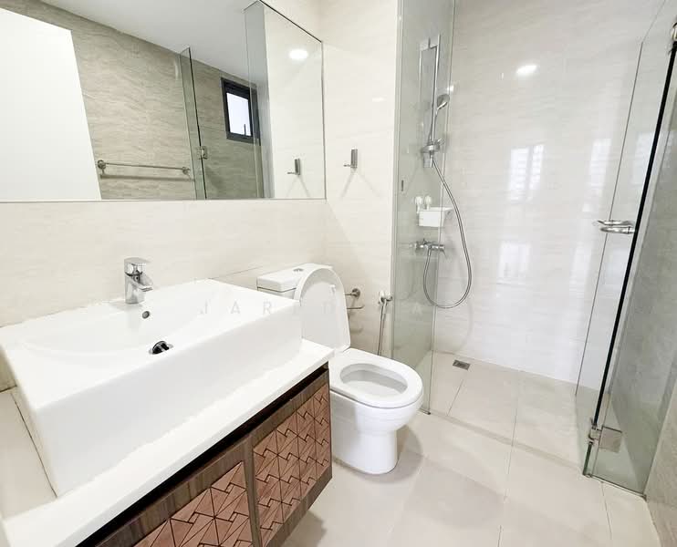 Riversound Residence, 7 Sengkang East Avenue, 2 Bedrooms, 753 sqft, Condominium For Sale, by Jared Yan, 500123417 - Bathroom - PropertyGuru.com.sg