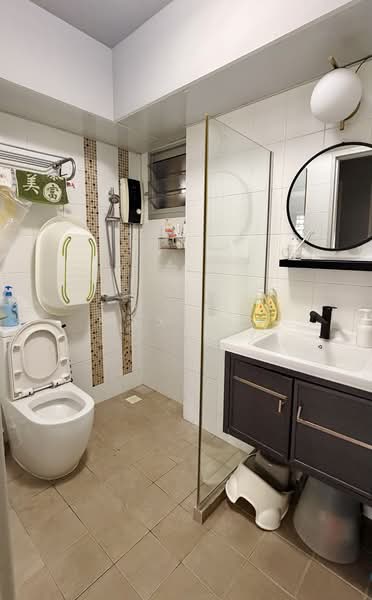 433B Sengkang West Way, 433B Sengkang West Way, 3 Bedrooms, 1,001 sqft, HDB Flat For Sale, by Max Liu, 500123418 - Bathroom - PropertyGuru.com.sg