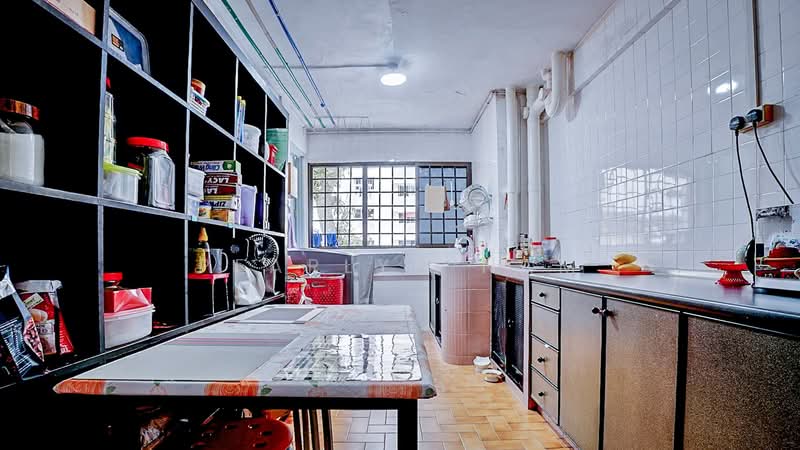 234 Yishun Street 21, 234 Yishun Street 21, 3 Bedrooms, 1,001 sqft, HDB Flat For Sale, by Pearlyn Nam, 500123426 - Kitchen - PropertyGuru.com.sg