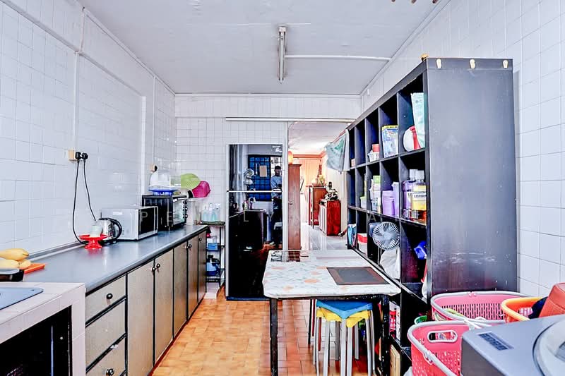 234 Yishun Street 21, 234 Yishun Street 21, 3 Bedrooms, 1,001 sqft, HDB Flat For Sale, by Pearlyn Nam, 500123426 - Kitchen - PropertyGuru.com.sg