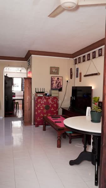 234 Yishun Street 21, 234 Yishun Street 21, 3 Bedrooms, 1,001 sqft, HDB Flat For Sale, by Pearlyn Nam, 500123426 - Living Room - PropertyGuru.com.sg