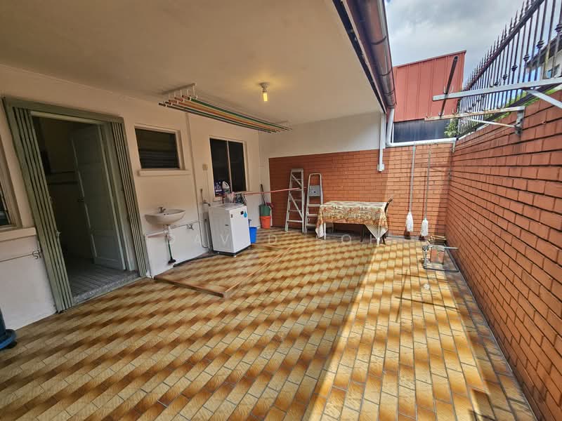 Sennett Estate, Willow Avenue, 4 Bedrooms, 1,612 sqft, Terraced House For Sale, by David Soh, 500123432 - Exterior - PropertyGuru.com.sg