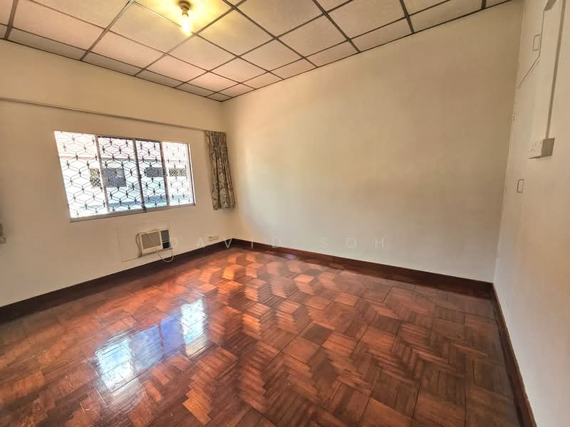 Sennett Estate, Willow Avenue, 4 Bedrooms, 1,612 sqft, Terraced House For Sale, by David Soh, 500123432 - Interior - PropertyGuru.com.sg