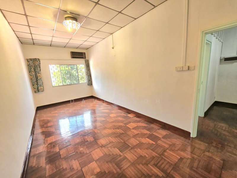 Sennett Estate, Willow Avenue, 4 Bedrooms, 1,612 sqft, Terraced House For Sale, by David Soh, 500123432 - Interior - PropertyGuru.com.sg