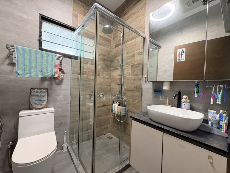 170C Punggol Field, 170C Punggol Field, 4 Bedrooms, 1,206 sqft, HDB Flat For Sale, by Chernys Lim, 500123433 - Bathroom - PropertyGuru.com.sg