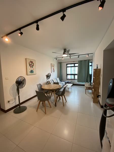 441B Clementi Avenue 3, 441B Clementi Avenue 3, Room Rental, 1,033 sqft, HDB Flat For Rent, by Carolyn Gavriella Choo, 500123436 - Living Room - PropertyGuru.com.sg