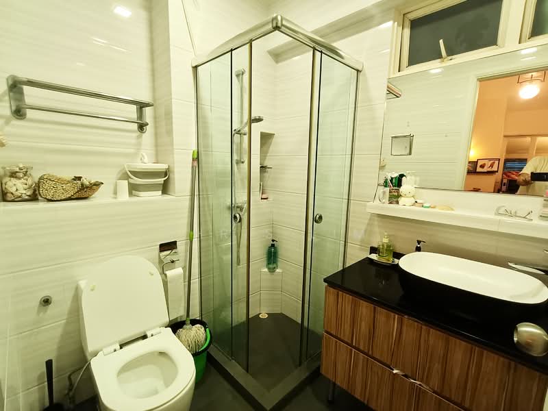Horizon Green, Ang Mo Kio Avenue 2, 5 Bedrooms, 3,110 sqft, Terraced House For Sale, by Chris Lim, 500123441 - Bathroom - PropertyGuru.com.sg
