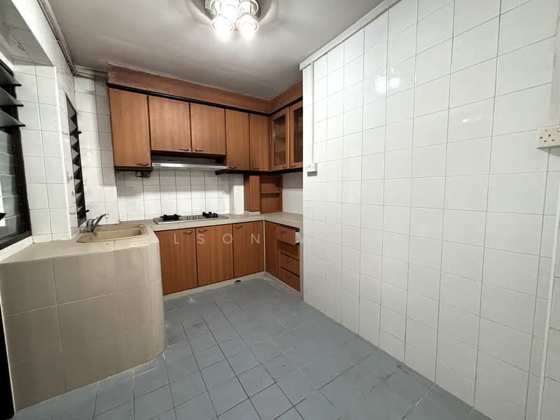 158 Hougang Street 11, 158 Hougang Street 11, 3 Bedrooms, 1,087 sqft, HDB Flat For Sale, by Elson Wang, 500123443 - Kitchen - PropertyGuru.com.sg
