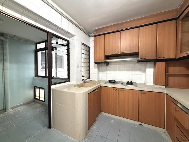 158 Hougang Street 11, 158 Hougang Street 11, 3 Bedrooms, 1,087 sqft, HDB Flat For Sale, by Elson Wang, 500123443 - Kitchen - PropertyGuru.com.sg
