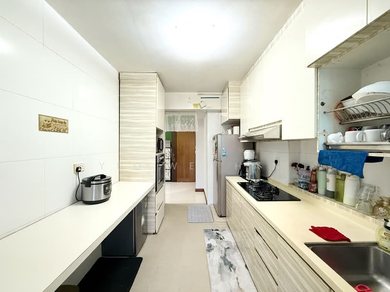 665B Punggol Drive, 665B Punggol Drive, 3 Bedrooms, 1,001 sqft, HDB Flat For Sale, by Yeo Wei Han, 500123446 - Kitchen - PropertyGuru.com.sg