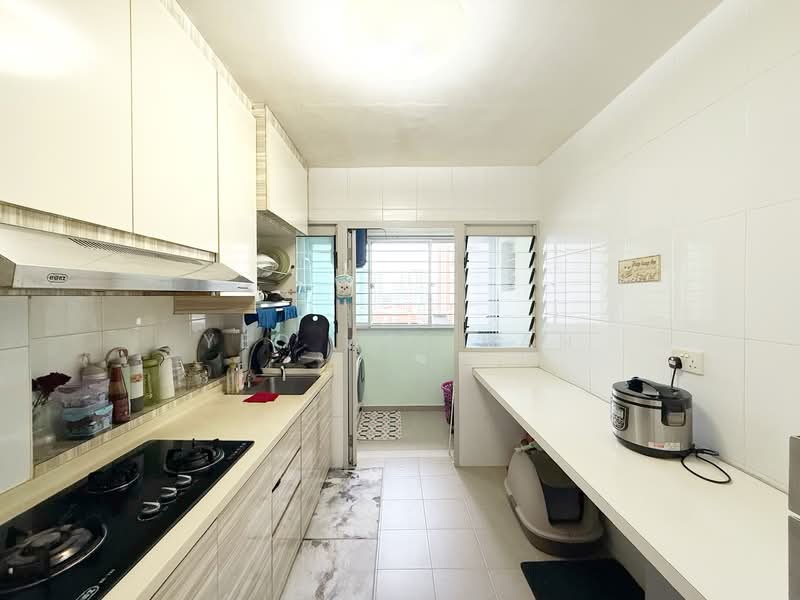 665B Punggol Drive, 665B Punggol Drive, 3 Bedrooms, 1,001 sqft, HDB Flat For Sale, by Yeo Wei Han, 500123446 - Kitchen - PropertyGuru.com.sg
