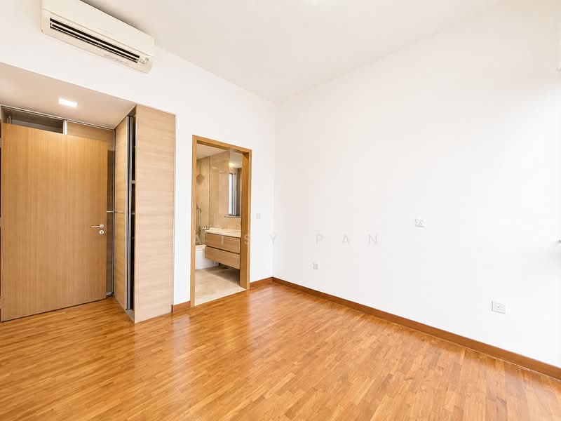 Seastrand, 13 Pasir Ris Link, 2 Bedrooms, 883 sqft, Condominium For Rent, by Patsy Pan, 500123448 - PropertyGuru.com.sg