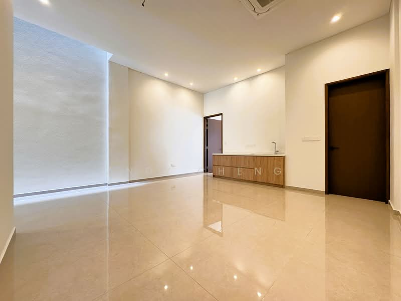 Luxurious Brand New Terrace With Lift @ Serangoon Gardens, Lorong Chuan / Serangoon Garden Way, 5 Bedrooms, 5,916 sqft, Terraced House For Sale, by Andy Cheng, 500123449 - Dry Kitchen and Dining Hall - PropertyGuru.com.sg