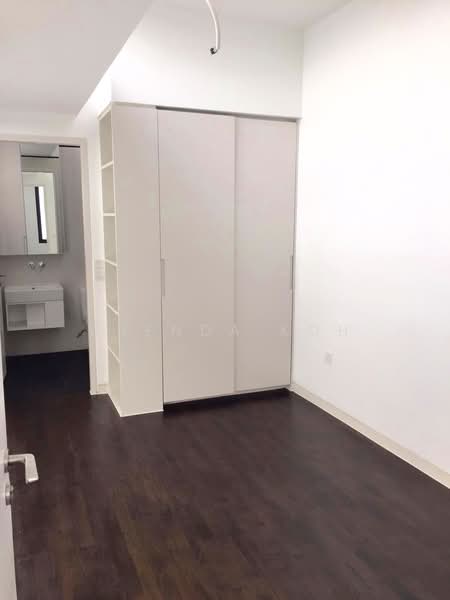 Village @ Pasir Panjang, 463 Pasir Panjang Road, 2 Bedrooms, 840 sqft, Condominium For Rent, by Brenda Koh, 500123452 - Bathroom - PropertyGuru.com.sg