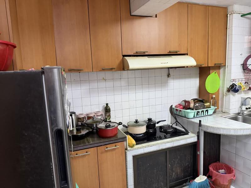 1 Jalan Bukit Merah, 1 Jalan Bukit Merah, Alexandra / Commonwealth, 3 Bedrooms, 688 sqft, HDB Flat For Sale, by R Parthiban, 500123457 - Kitchen - PropertyGuru.com.sg