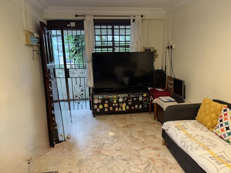 1 Jalan Bukit Merah, 1 Jalan Bukit Merah, Alexandra / Commonwealth, 3 Bedrooms, 688 sqft, HDB Flat For Sale, by R Parthiban, 500123457 - Living Room - PropertyGuru.com.sg